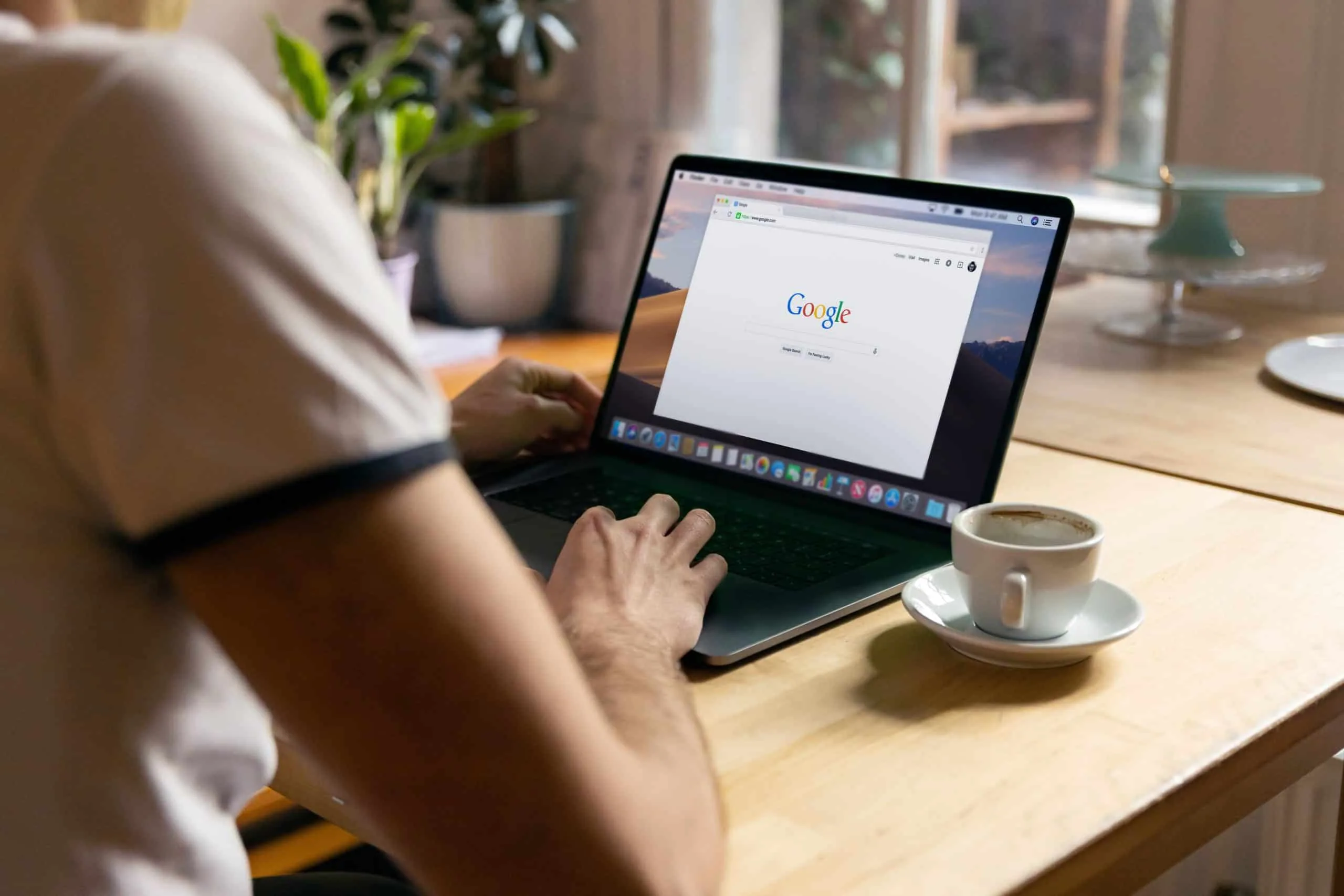 Featured image for the article: Determining search intent from query patterns