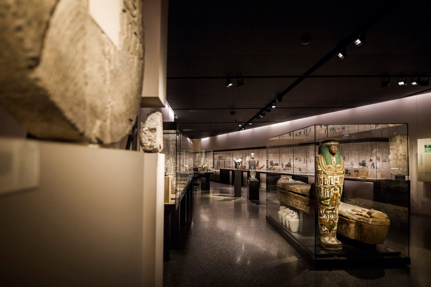 Antikenmuseum Basel: One exhibition, four channels, a sold-out month